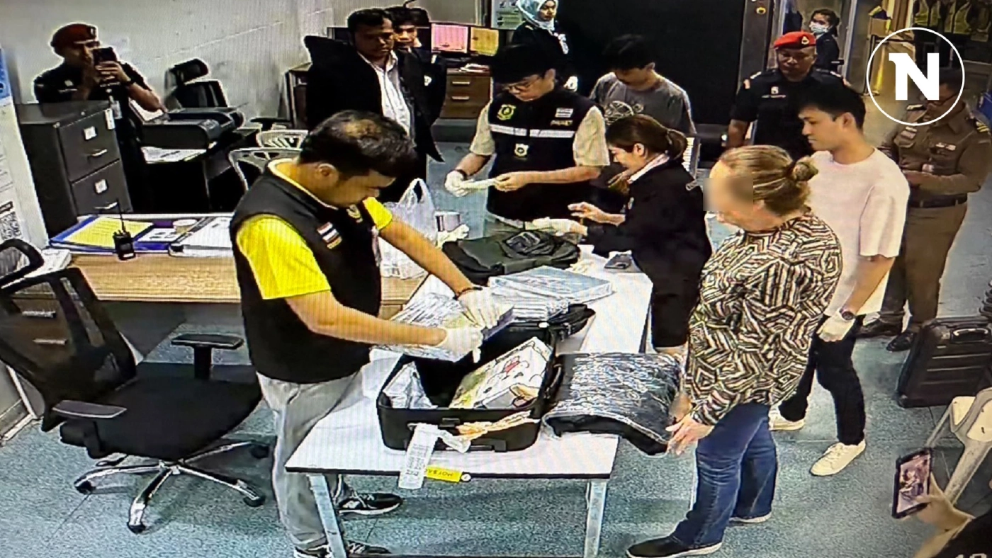รวบคาสนามบินภูเก็ต สาวมะกัน ลอบขนไอซ์ 4,300 กรัม ข้ามประเทศ