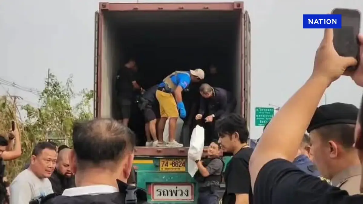 จับยาบ้าล็อตใหญ่ ใช้รถพ่วงขนส่ง เผยวิธีอำพรางเนียนมาก ผ่าน 3 ด่าน จับยาบ้าล็อตใหญ่ ใช้รถพ่วงขนส่ง เผยวิธีอำพรางเนียนมาก ผ่าน 3 ด่าน