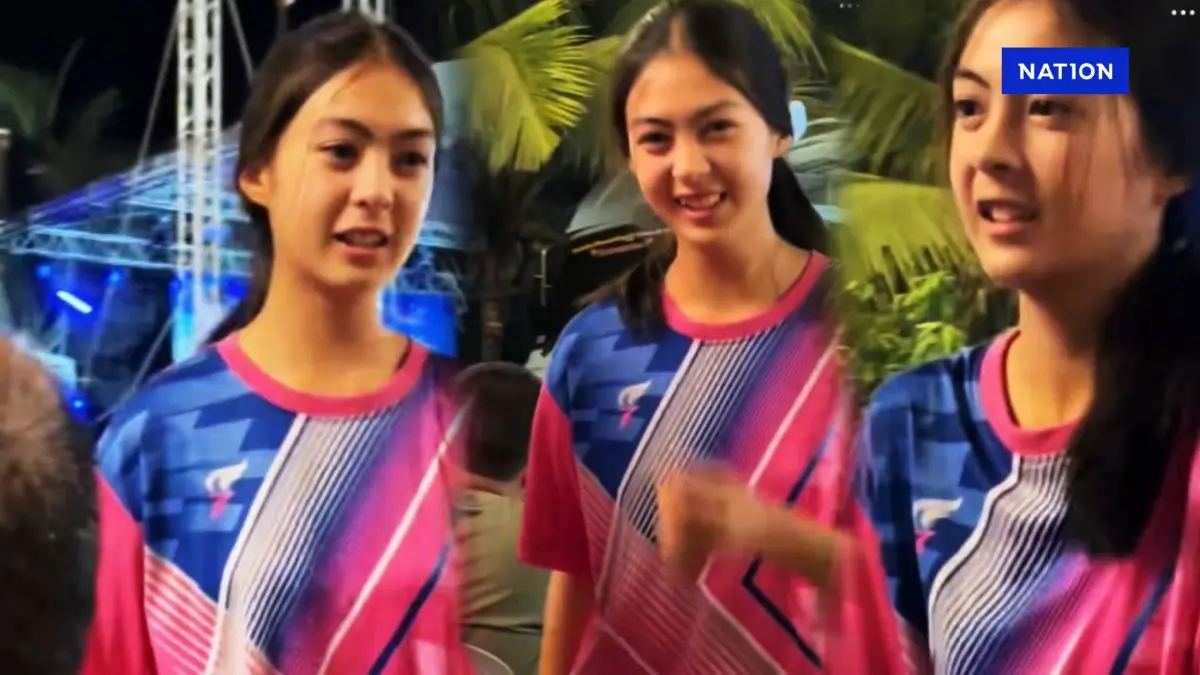โซเชียลแห่ชื่นชม! "สาวน้อยโต๊ะจีน" หน้าตาสวยเป็นดาราได้สบาย โซเชียลแห่ชื่นชม! "สาวน้อยโต๊ะจีน" หน้าตาสวยเป็นดาราได้สบาย