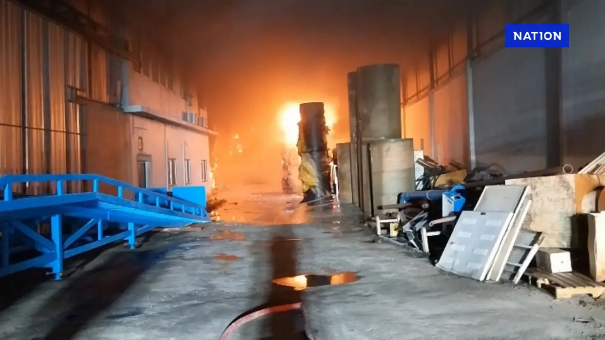 สรุปไฟไหม้ใหญ่โรงงานกระดาษ นครปฐม วอดกว่า 10 ล้าน ต้นเพลิง - สาเหตุ