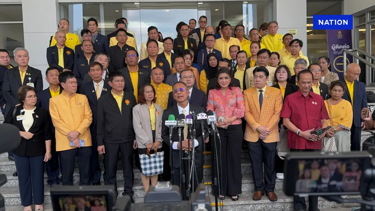 81 สว. บุก ป.ป.ช. ยื่นเอาผิด 157 "ทวี -ยุทธนา" รับสอบสอบฮั้วเลือก สว. 81 สว. บุก ป.ป.ช. ยื่นเอาผิด 157 "ทวี -ยุทธนา" รับสอบสอบฮั้วเลือก สว.