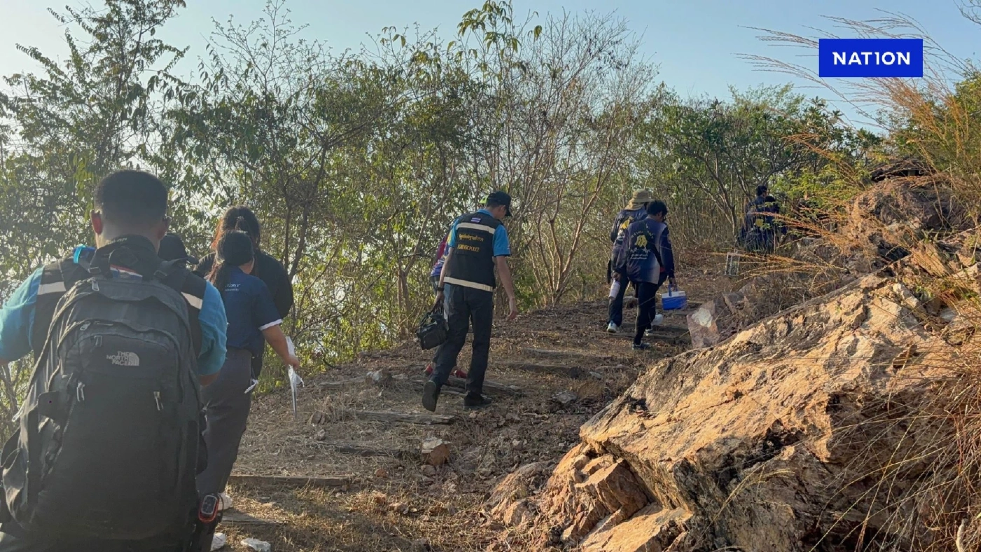 ผงะ! พบศพชายชาวญี่ปุ่น ผูกคอตาย จุดชมวิวเกาะล้าน เจ้าหน้าที่เร่งตรวจสอบ