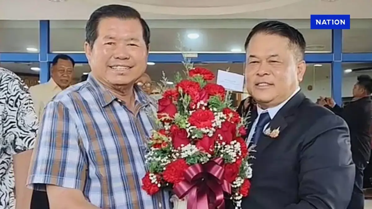 "นิพนธ์" ร่วมยินดี "สุพิศ" รับตำแหน่งนายก อบจ.สงขลา ฝากดูแล ปชช.-ผลักดันพัฒนาจังหวัด "นิพนธ์" ร่วมยินดี "สุพิศ" รับตำแหน่งนายก อบจ.สงขลา ฝากดูแล ปชช.-ผลักดันพัฒนาจังหวัด