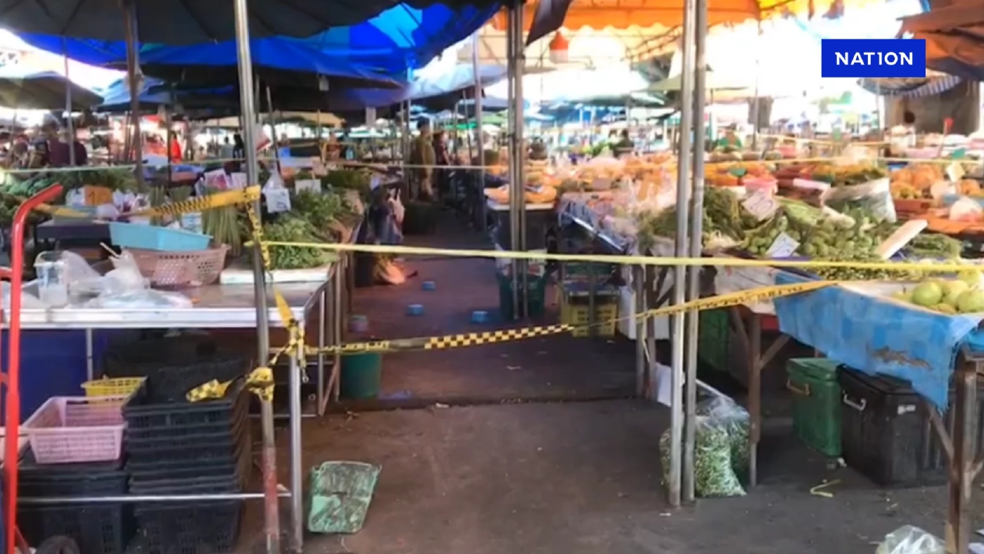 รัวยิงกลางตลาดสด พ่อค้าหมูสาดกระสุนใส่พ่อค้าปลา เหตุเมียตีกัน