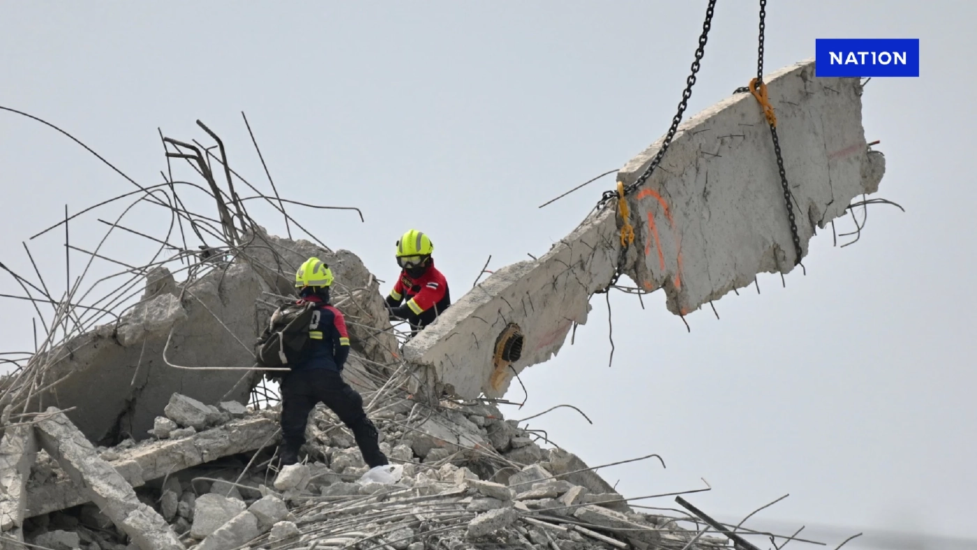 เจออีก 14 ร่าง หลังใช้เครื่องมือหนัก เปิดโพรงหน้าตึกถล่มสำเร็จ