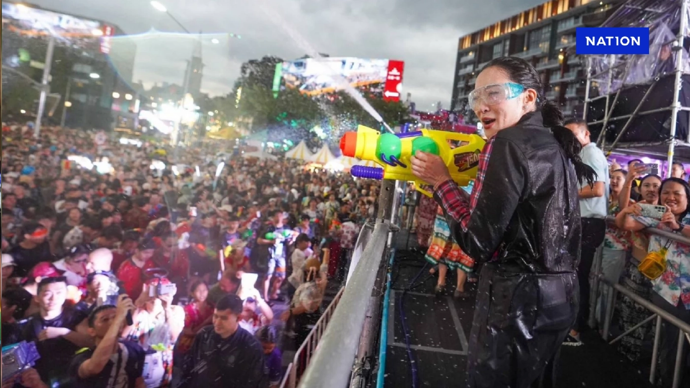 นายกฯ พร้อม "ทักษิณ" ร่วมสงกรานต์เชียงใหม่สุดคึกคัก!! นายกฯ พร้อม "ทักษิณ" ร่วมสงกรานต์เชียงใหม่สุดคึกคัก!!