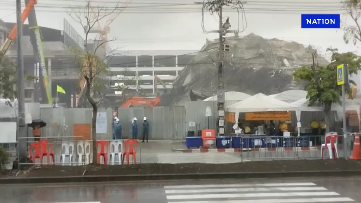 “ฝนตก” ไม่ถอย กู้ภัยปูพรมเร่งค้นหาอีก 73 ผู้สูญหายเหตุ “ตึกถล่ม” “ฝนตก” ไม่ถอย กู้ภัยปูพรมเร่งค้นหาอีก 73 ผู้สูญหายเหตุ “ตึกถล่ม”
