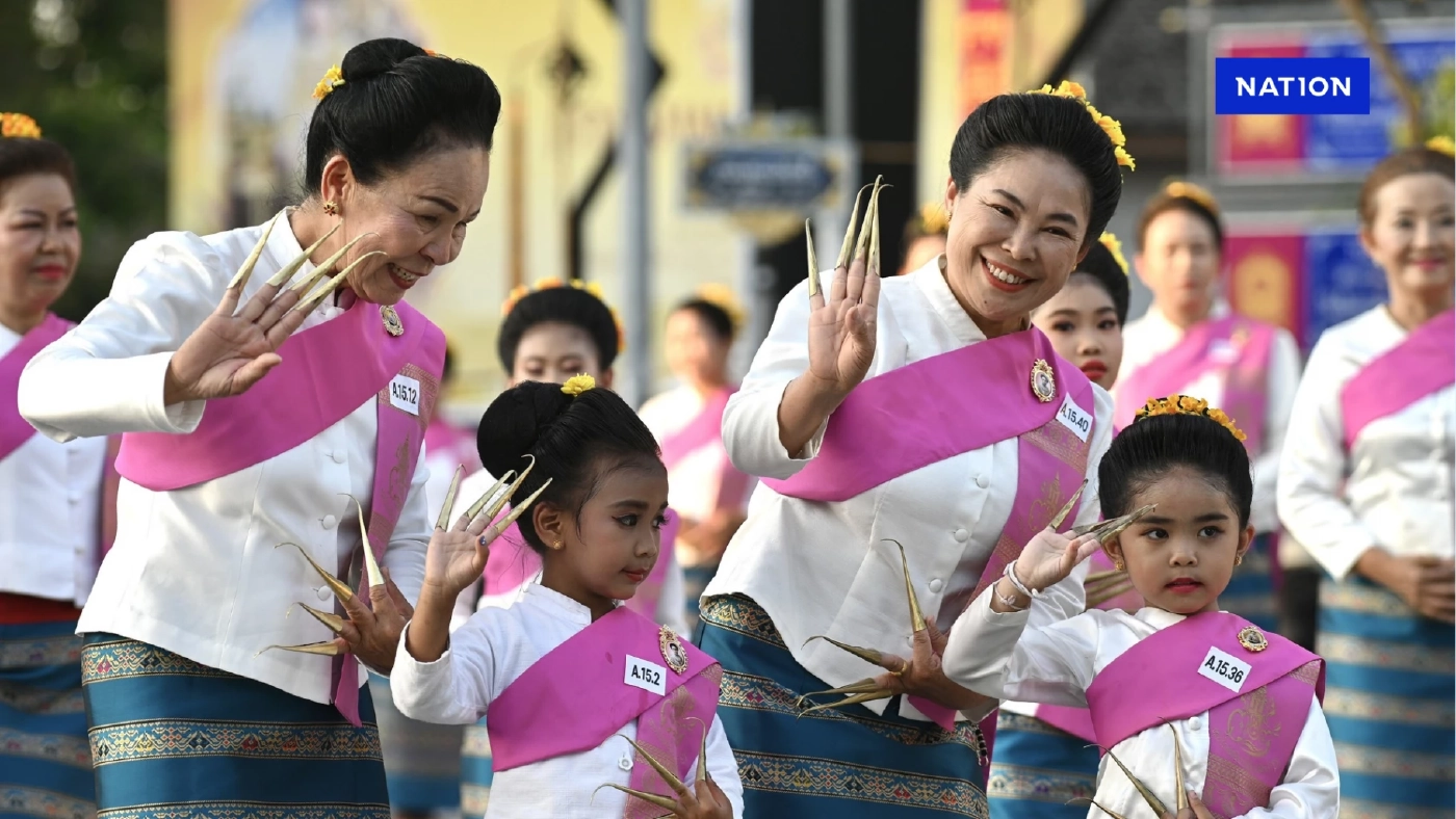 เชียงใหม่ทำสำเร็จ ทุบสถิติโลก ฟ้อนเล็บล้านนา ใหญ่ที่สุดในโลก เชียงใหม่ทำสำเร็จ ทุบสถิติโลก ฟ้อนเล็บล้านนา ใหญ่ที่สุดในโลก