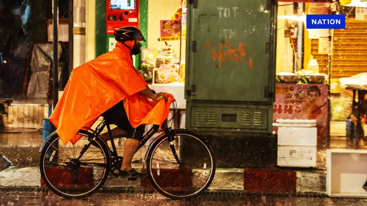 ฝนยังไม่หมดนะจ๊ะ! กรมอุตุ เตือน "กรุงเทพฯ-ปริมณฑล" ยังมี ฝนฟ้าคะนอง