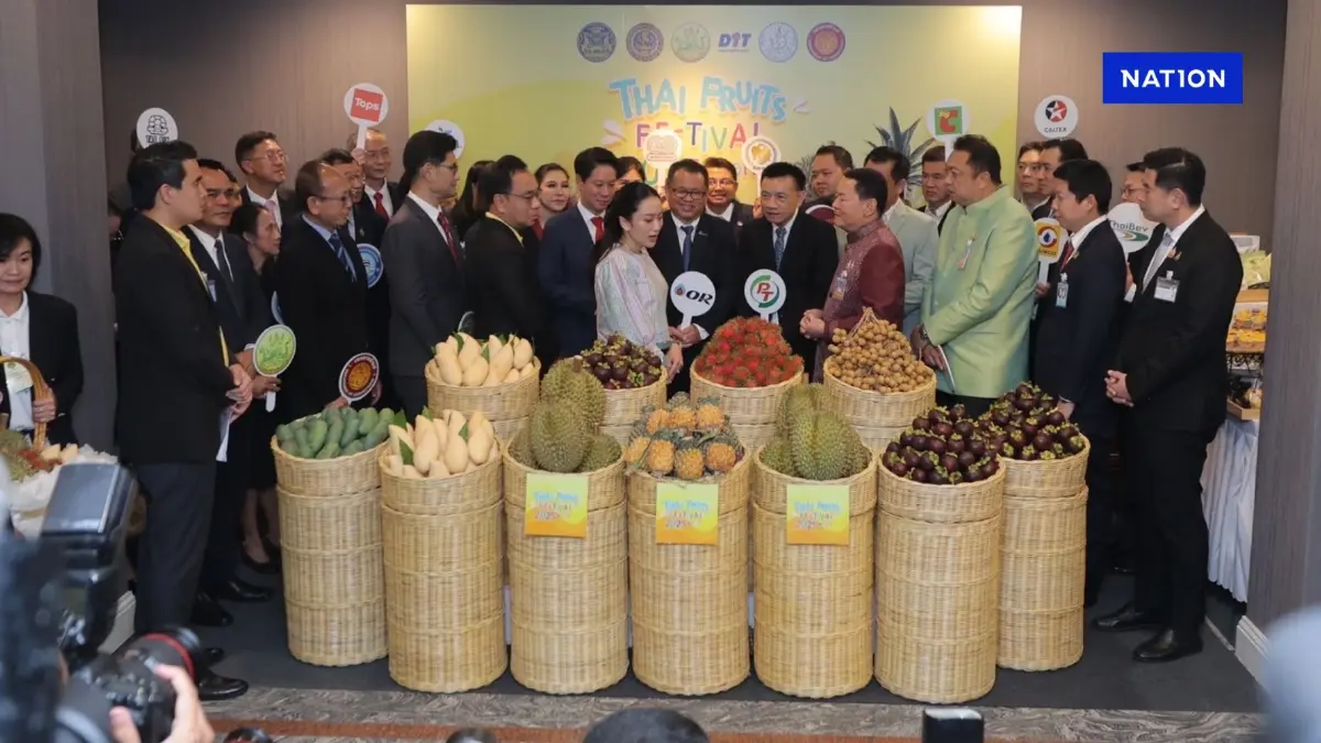 นายกฯ-นฤมล พบผู้ประกอบการรับซื้อผลไม้ ย้ำคุมเข้มมาตรฐานผลผลิต นายกฯ-นฤมล พบผู้ประกอบการรับซื้อผลไม้ ย้ำคุมเข้มมาตรฐานผลผลิต