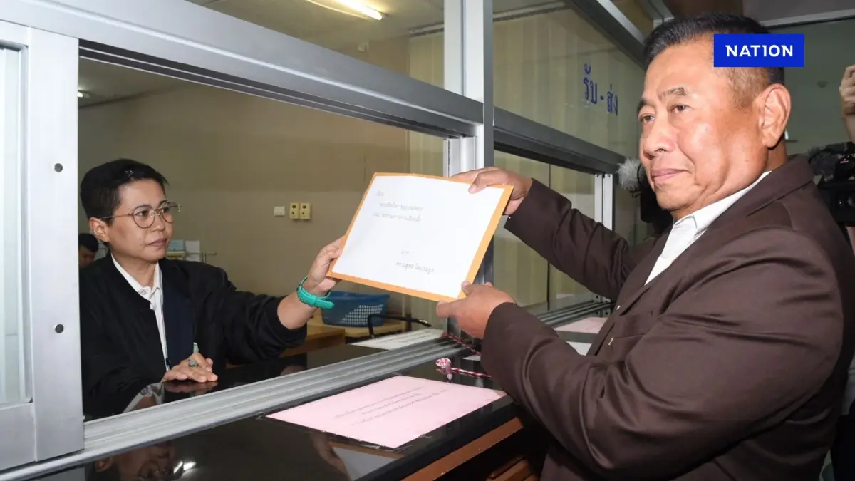 “ณฐพร” ร้องกกต. ขอส่งศาล รธน. ยุบพรรคภูมิใจไทย โยงปมฮั้ว สว.