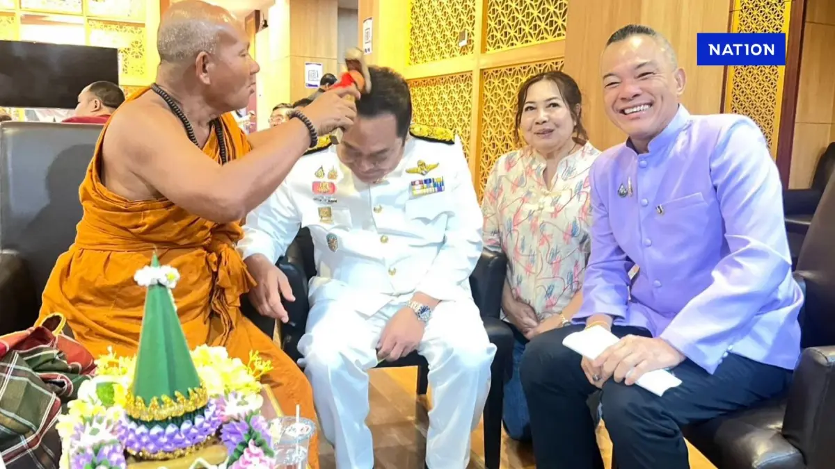 “ทวี สอดส่อง” ไม่ได้หายไปไหน ยังปฏิบัติงานปกติ แถมมีเกจิดังให้พร “ทวี สอดส่อง” ไม่ได้หายไปไหน ยังปฏิบัติงานปกติ แถมมีเกจิดังให้พร