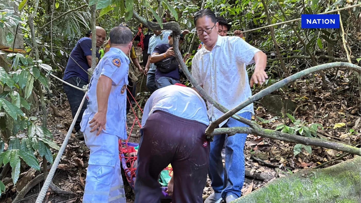 ระทึก! นักท่องเที่ยว พลัดตกเขาเล่ หมดสติต่อหน้าแฟนสาว