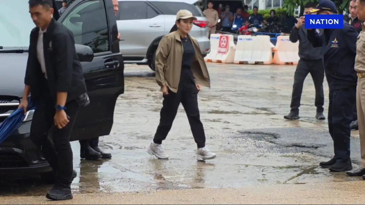 Fit check ส่องแฟชั่น "นายกอิ๊งค์" ลุยชายแดนไทย-กัมพูชา สุดแกลม
