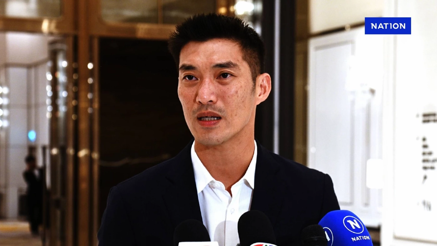 “ธนาธร” เอาตัวเองยืนยัน หลังถูกถามคำวิจารณ์ “โรม-ไอซ์” ดีล “อนุทิน” แลกรอดคดี 44 สส. หรือไม่