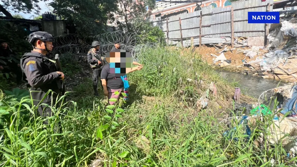 ทหารจับ 2 หญิงไทย มุดลวดหนามข้ามแดน รับสิ้นรับจ้างแก๊งคอลฯ ทหารจับ 2 หญิงไทย มุดลวดหนามข้ามแดน รับสิ้นรับจ้างแก๊งคอลฯ