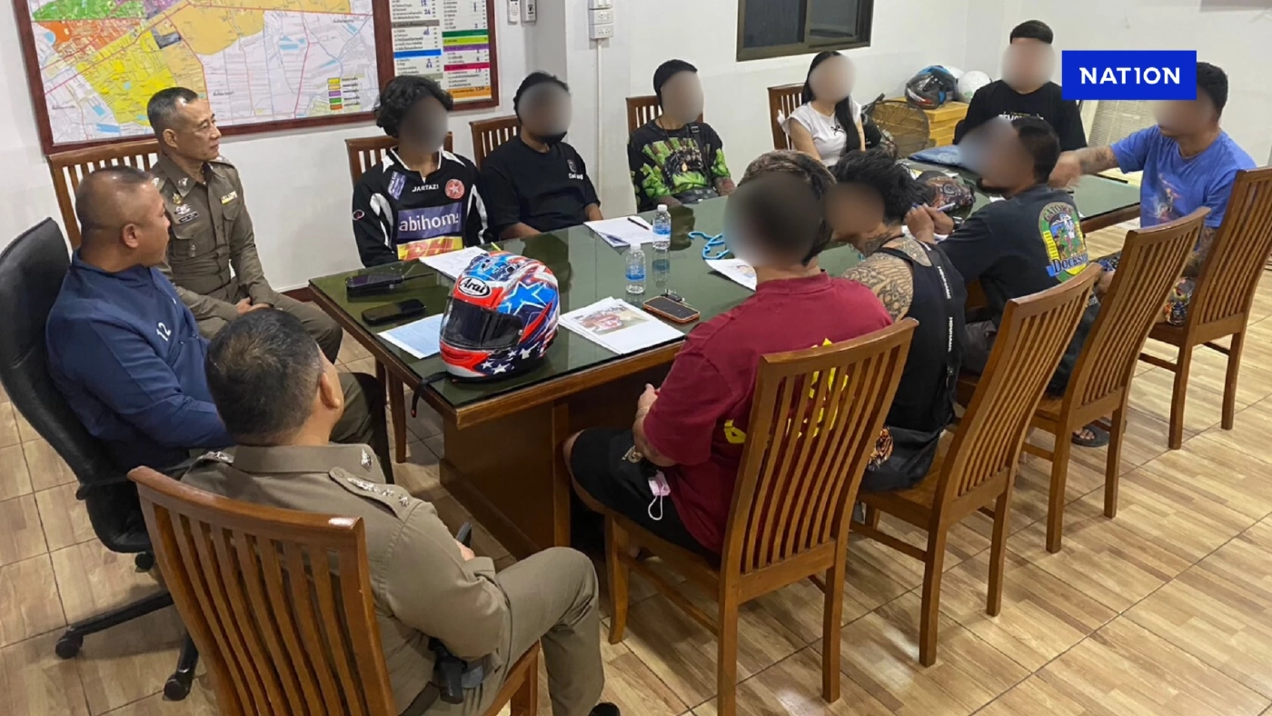 รวบยกตี้ แก๊งโจ๋มีนบุรี ตระเวนทำร้ายแรงงานกัมพูชาถูก กม. รวบยกตี้ แก๊งโจ๋มีนบุรี ตระเวนทำร้ายแรงงานกัมพูชาถูก กม.