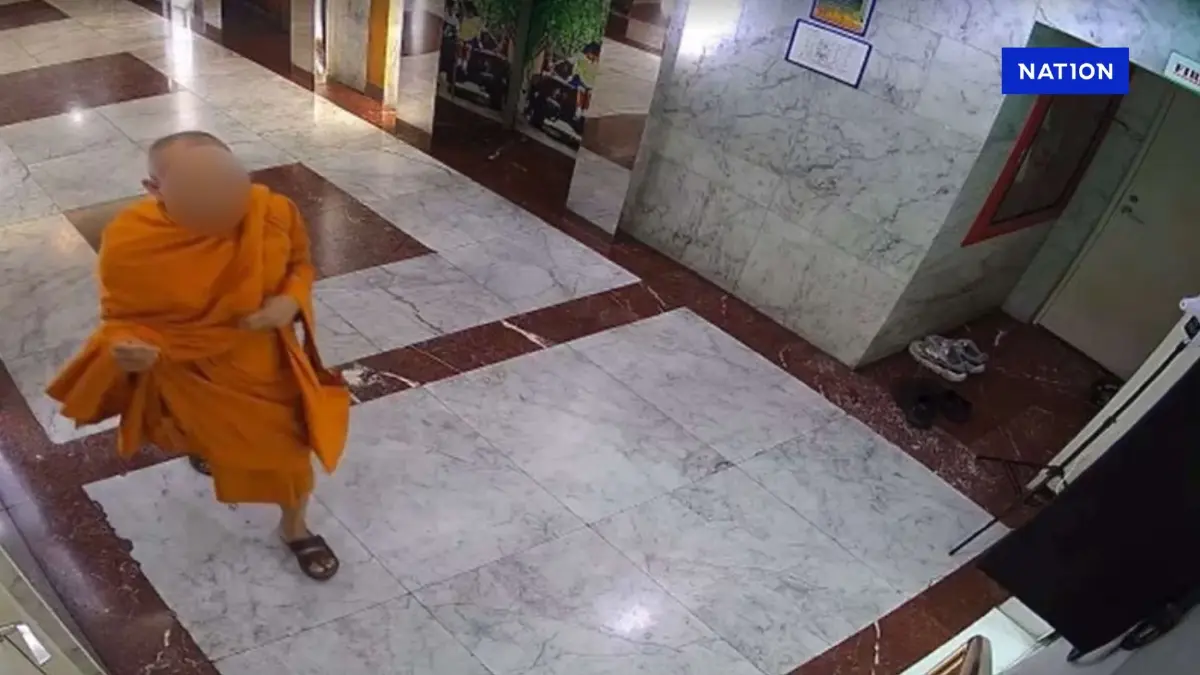 เปิดคดี - ข้อหา อดีตรองผบ.ตร.ห่มจีวร บุก สนง. ถูก 2 บริษัทแจ้งความ