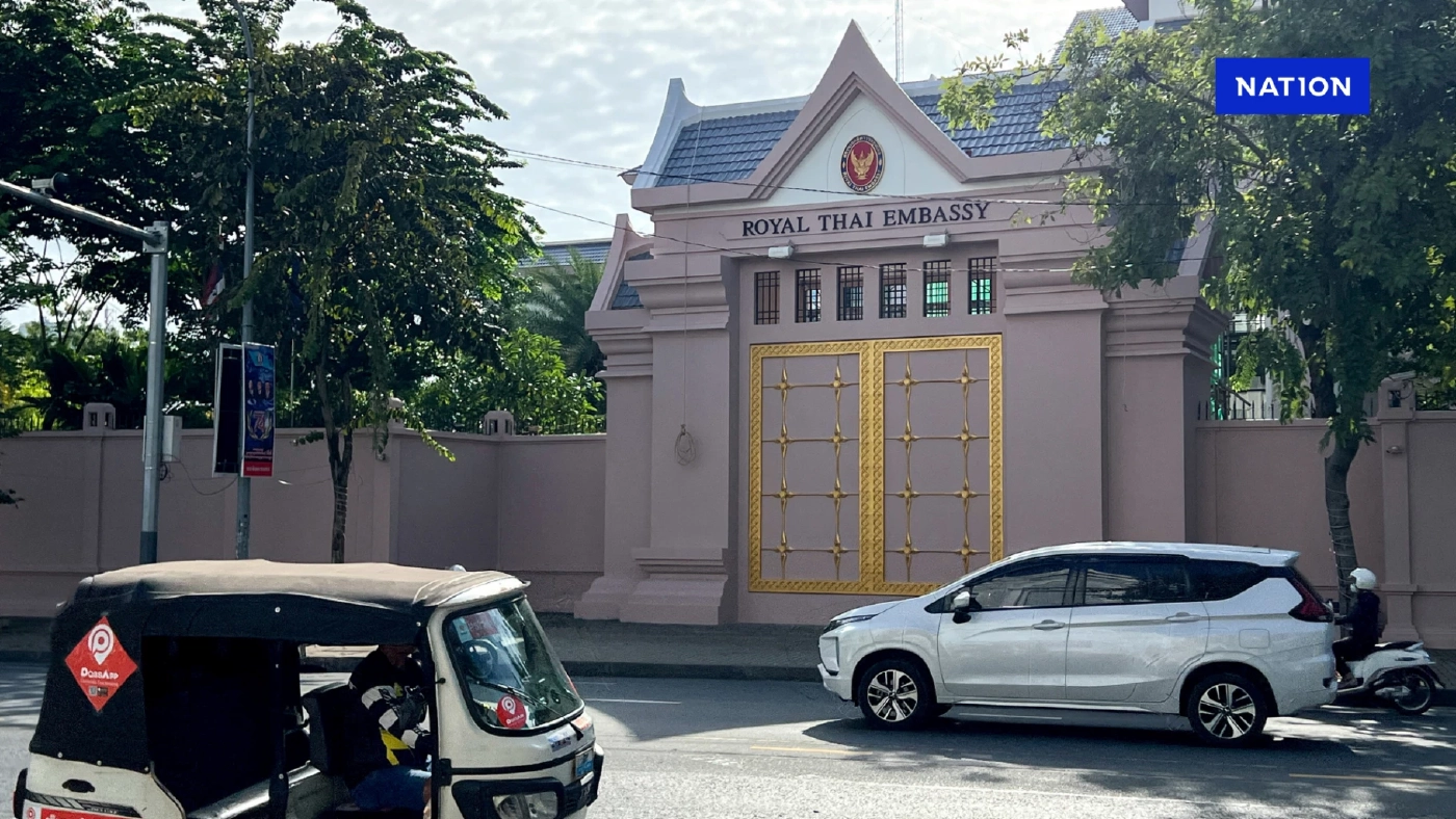 สถานทูตไทยในกัมพูชา แนะคนไทยเดินทางออกจากประเทศโดยด่วน หลังสถานการณ์ชายแดนตึงเครียด