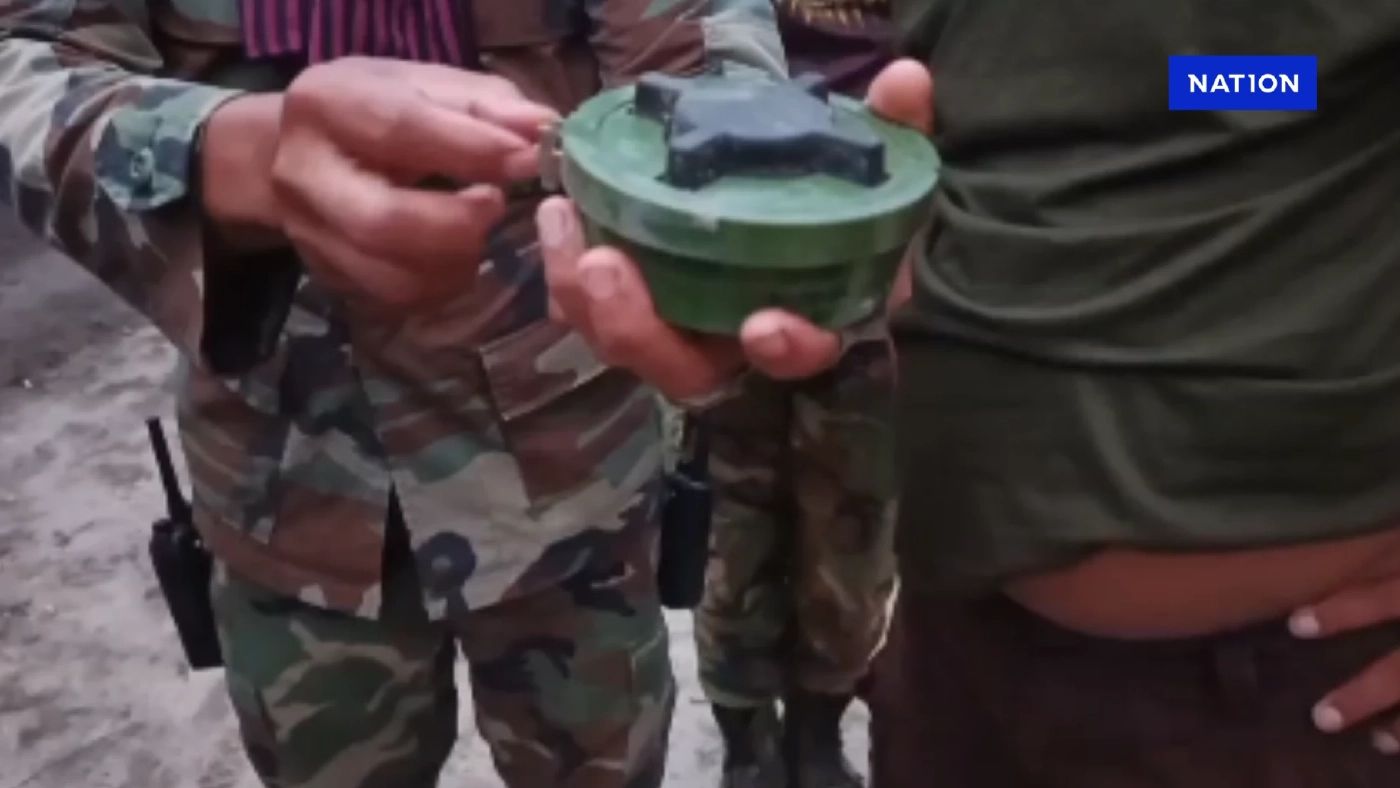 ด่วน! เจอมือถือปริศนาแถวภูมะเขือ มีคลิปเด็ดทหารกัมพูชา