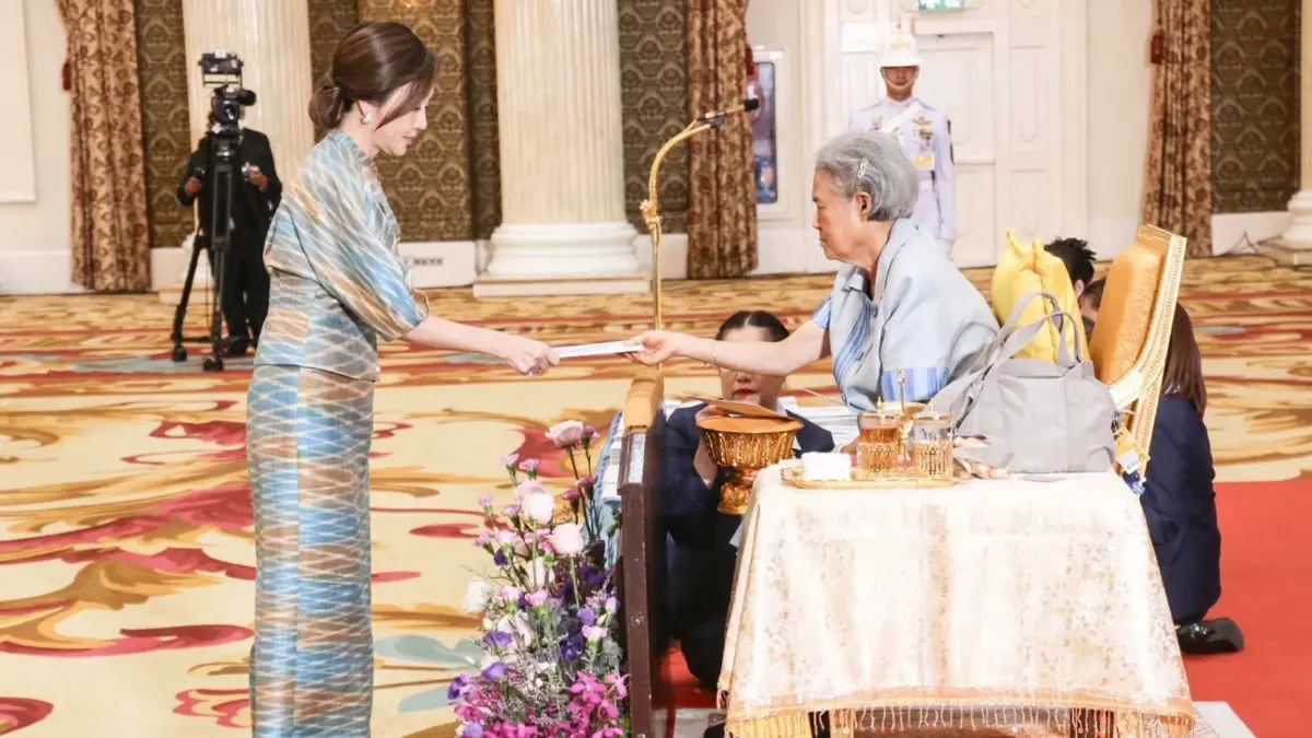 ”มาริษา เจียรวนนท์” เข้ารับพระราชทานรางวัลแม่ดีเด่นแห่งชาติ 2568 สุภกิตและครอบครัวร่วมแสดงความยินดี