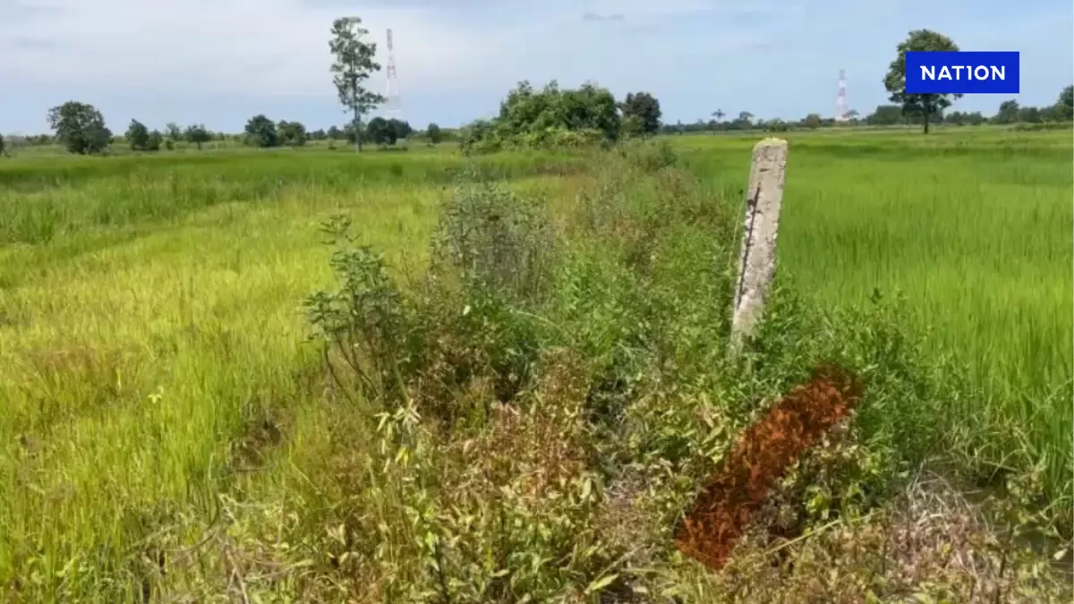 ชาวบ้านหวั่น ขึงลวดหนามถนนศรีเพ็ญ "กัมพูชา" ยึดที่ดินเพิ่ม