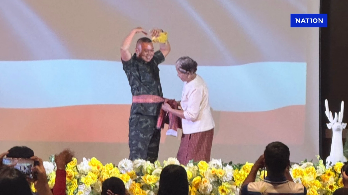 "แม่ทัพกุ้ง" ปลุกรักชาติ ย้ำเลือกตั้งขอให้มีสติ คนไทยไม่โง่