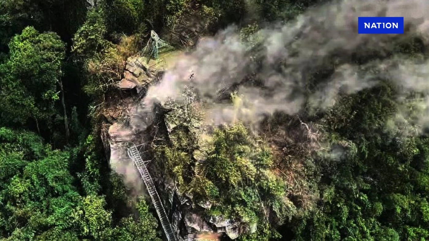 วินาทีบึ้ม! ทหารไทย โดรนทิ้งไข่ระเบิดบันได "ช่องคานม้า" กัมพูชา สกัดเส้นทางขึ้นภูมะเขือ