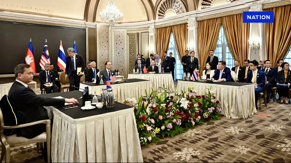 กองทัพ VS รัฐบาล : ปัญหาใหม่ประเทศ คนไทยซมซานไม่รู้จะเชื่อใคร! กองทัพ VS รัฐบาล : ปัญหาใหม่ประเทศ คนไทยซมซานไม่รู้จะเชื่อใคร!