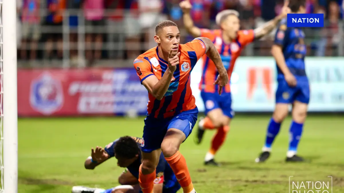 การท่าเรือถล่มน้องใหม่ 3-1 ขึ้นนำจ่าฝูง ด้านแข้งเทพฯ ประเดิมรังใหม่เฉือนระยองสุดมันส์