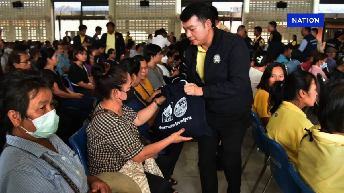 "ภูมิธรรม" ส่ง "ธิติวัฐ" เร่งส่งมอบถุงยังชีพ ช่วยเหลือผู้ประสบภัยพายุ "วิภา" ชาวเชียงราย