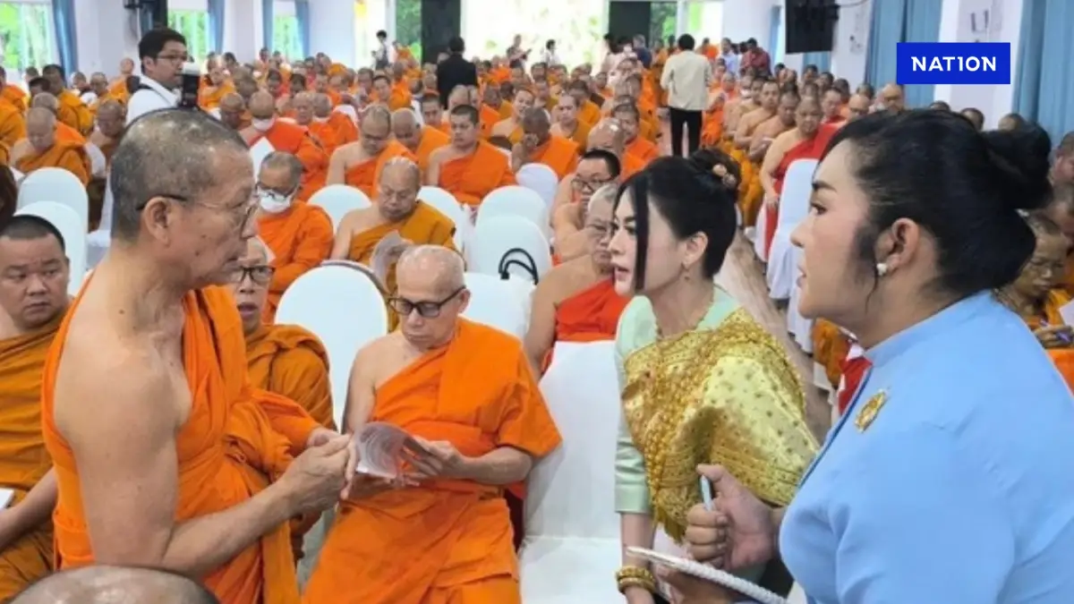 หัวหน้าพรรคก้าวอิสระ ให้กำลังใจคณะสงฆ์จังหวัดเชียงใหม่ หัวหน้าพรรคก้าวอิสระ ให้กำลังใจคณะสงฆ์จังหวัดเชียงใหม่