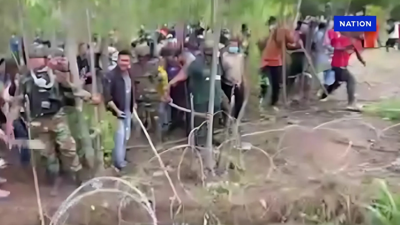 อส.แฉ ม็อบกัมพูชาปาแก๊สน้ำตากลับใส่ จนท.ไทย ระดม 3 กองร้อยรับมือ