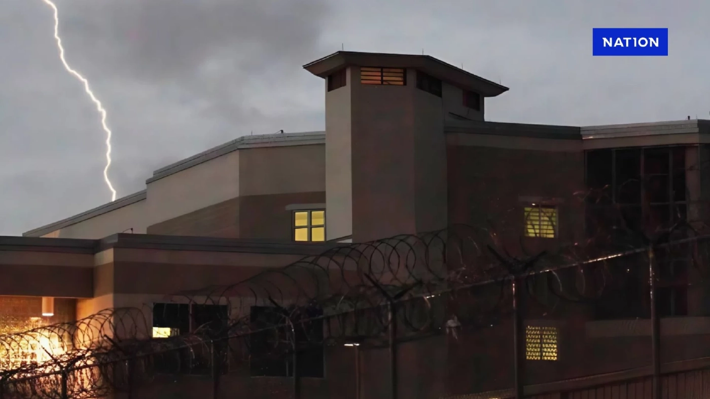 ถอดรหัสคำสั่ง "ชั้น 14" นิติสงครามยังไม่จบ ถอดรหัสคำสั่ง "ชั้น 14" นิติสงครามยังไม่จบ