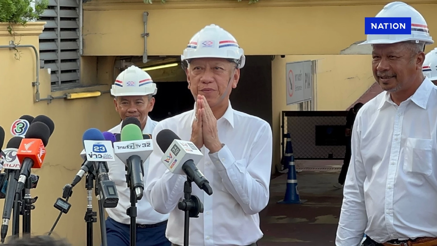 "พิพัฒน์" ลงพื้นที่หลุมยุบ ถนนสามเสน สั่งคืนผิวจราจรใน 14 วัน