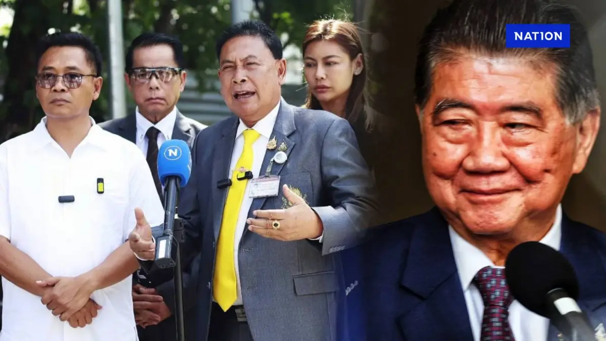 "สส.พรรคดัง" แจ้งความ เอาผิด "ภูมิธรรม" ม.112 หลังพยายามยื่นทูลเกล้าฯ "ยุบสภา" "สส.พรรคดัง" แจ้งความ เอาผิด "ภูมิธรรม" ม.112 หลังพยายามยื่นทูลเกล้าฯ "ยุบสภา"