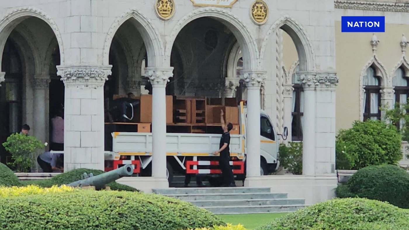 “อนุทิน” ปรับฮวงจุ้ยโต๊ะทำงานบนตึกไทยฯ หันทิศแบบ “ลุงตู่” “อนุทิน” ปรับฮวงจุ้ยโต๊ะทำงานบนตึกไทยฯ หันทิศแบบ “ลุงตู่”