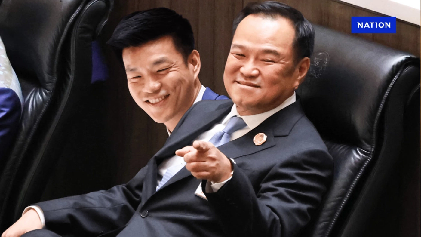 มือ กม.มหาชน เตรียมส่งมอบ 3 คำร้อง เผด็จศึก ภท.-ปชน. ให้แกนนำ พท. มือ กม.มหาชน เตรียมส่งมอบ 3 คำร้อง เผด็จศึก ภท.-ปชน. ให้แกนนำ พท.