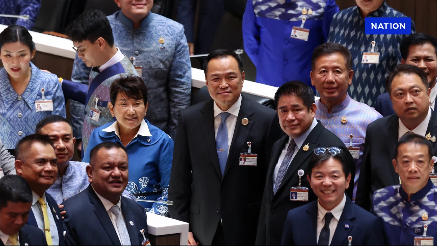 สื่อนอกมองถึงเลือกตั้งระดับชาติ การแหลกสลายของตระกูลชินวัตร