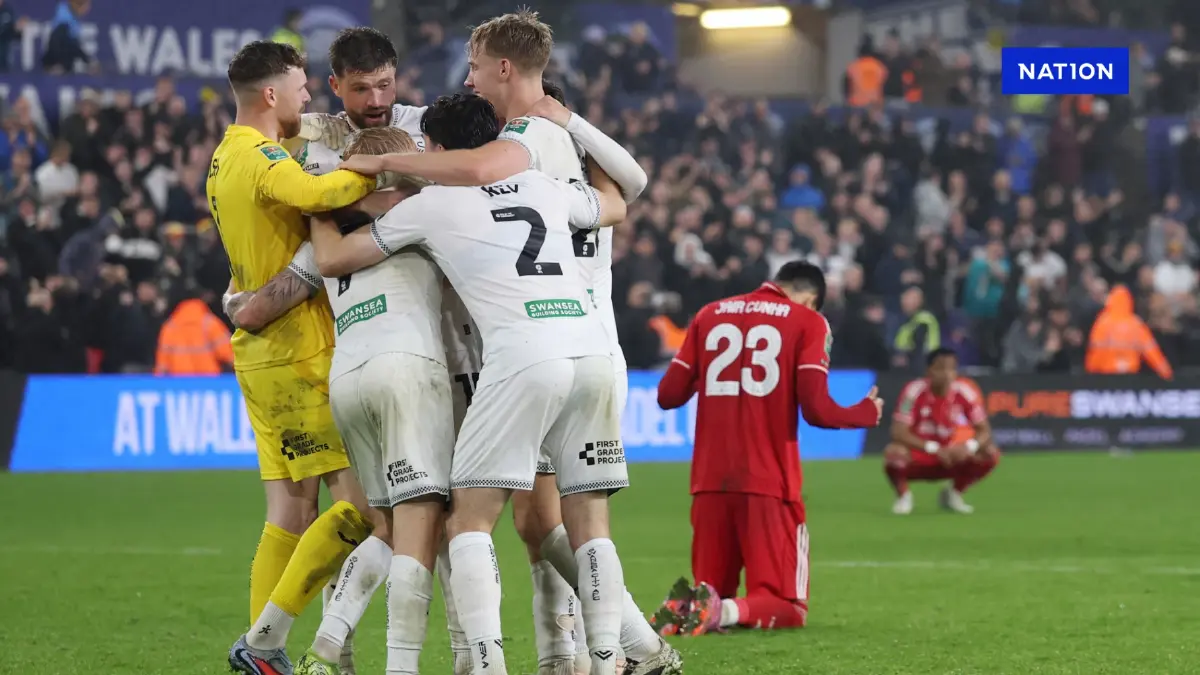 ดราม่าท้ายเกม! สวอนซีคัมแบ็กแซงดับฟอเรสต์ 3-2 เข้ารอบคาราบาวคัพ