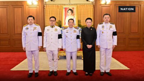 “ประธานอาวุโสธนินท์ เจียรวนนท์” นำคณะผู้นำเครือซีพี เข้าถวายน้ำสรงพระบรมศพและลงนามแสดงความอาลัย