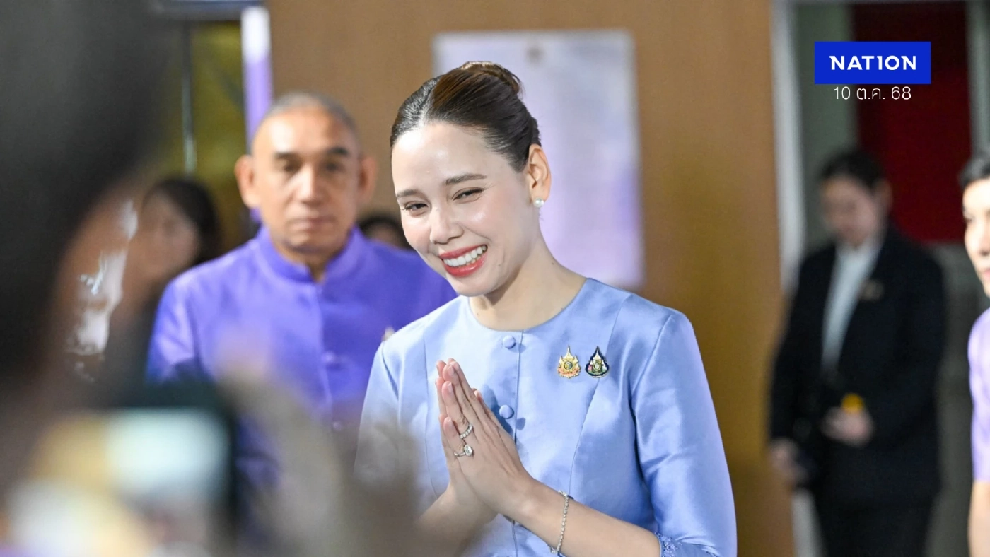 "รมว.ซาบีดา" ชวนคนไทยร่วมสืบสานความงดงามของ "ชุดไทยพระราชนิยม"