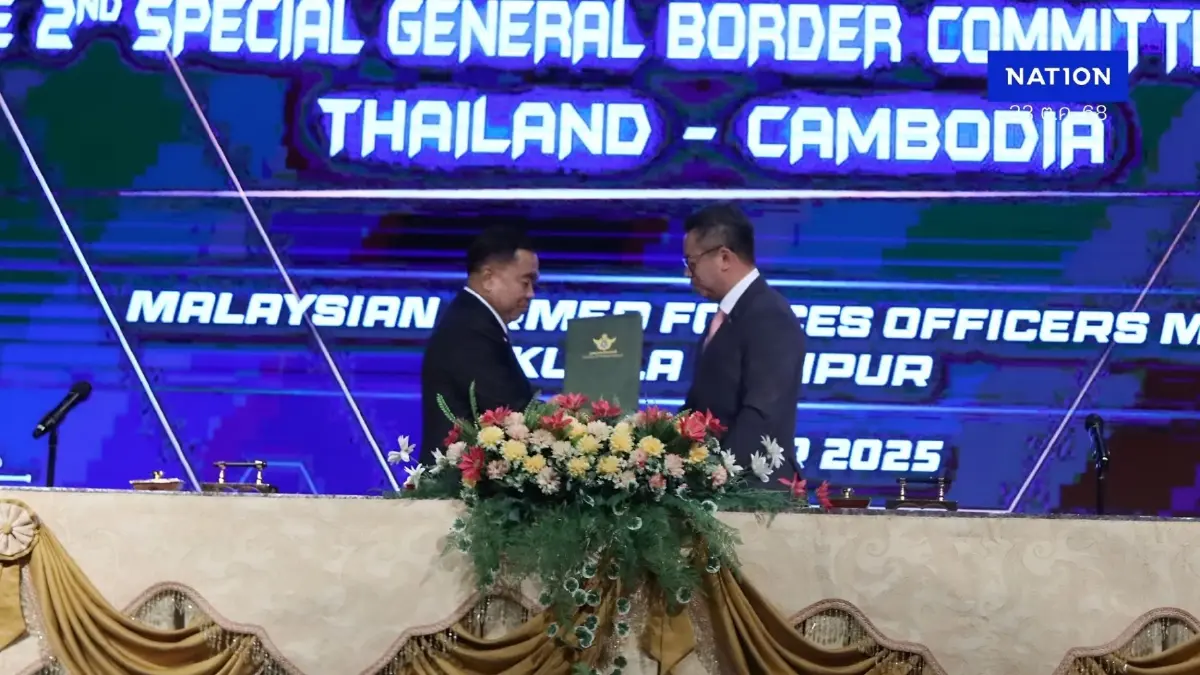 จบสวย! "บิ๊กเล็ก" กล่อม "กัมพูชา" สำเร็จ "ถอนอาวุธหนัก-กู้ทุ่นบึ้ม-ปราบสแกมเมอร์" จบสวย! "บิ๊กเล็ก" กล่อม "กัมพูชา" สำเร็จ "ถอนอาวุธหนัก-กู้ทุ่นบึ้ม-ปราบสแกมเมอร์"
