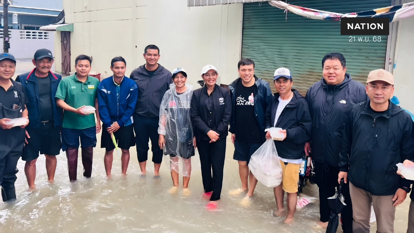 “ชัยชนะ-ทรงศักดิ์-พิทักษ์เดช-กนกพร” เปิดครัวช่วยน้ำท่วมเมืองคอน
