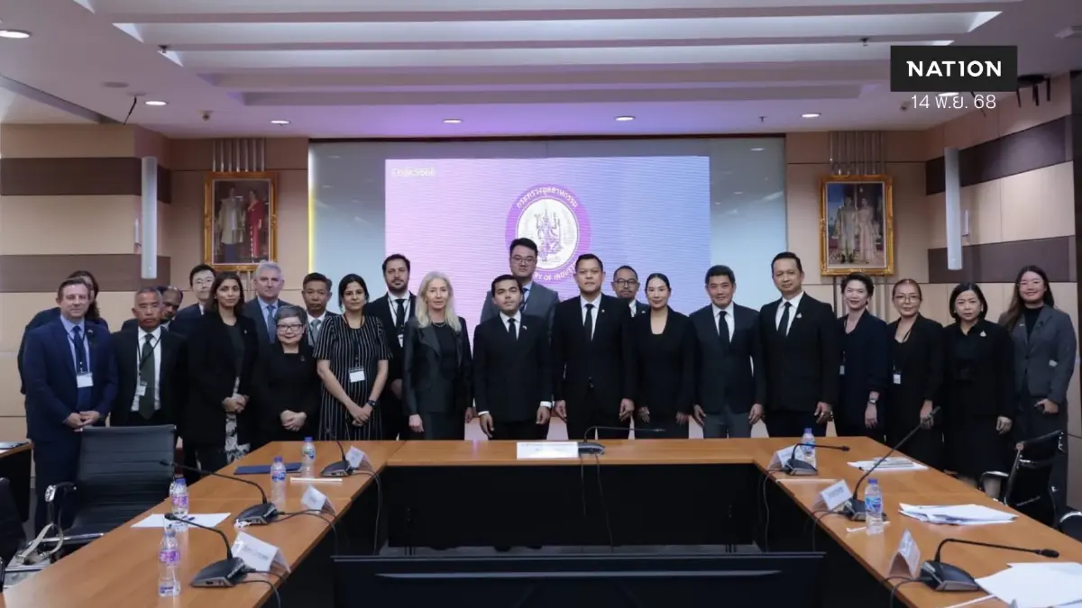 "ธนกร" ต้อนรับคณะผู้บริหาร USABC ดันความร่วมมือ ศก.ไทย-สหรัฐฯ "ธนกร" ต้อนรับคณะผู้บริหาร USABC ดันความร่วมมือ ศก.ไทย-สหรัฐฯ