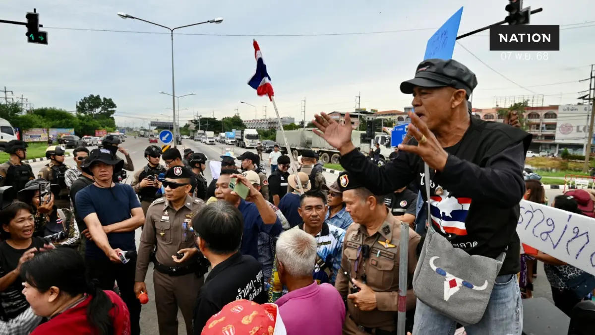 ชาวเสนา "อยุธยา" ปิดถนนประท้วง จี้กระจายน้ำ หลังทุกข์หนัก 4 เดือน