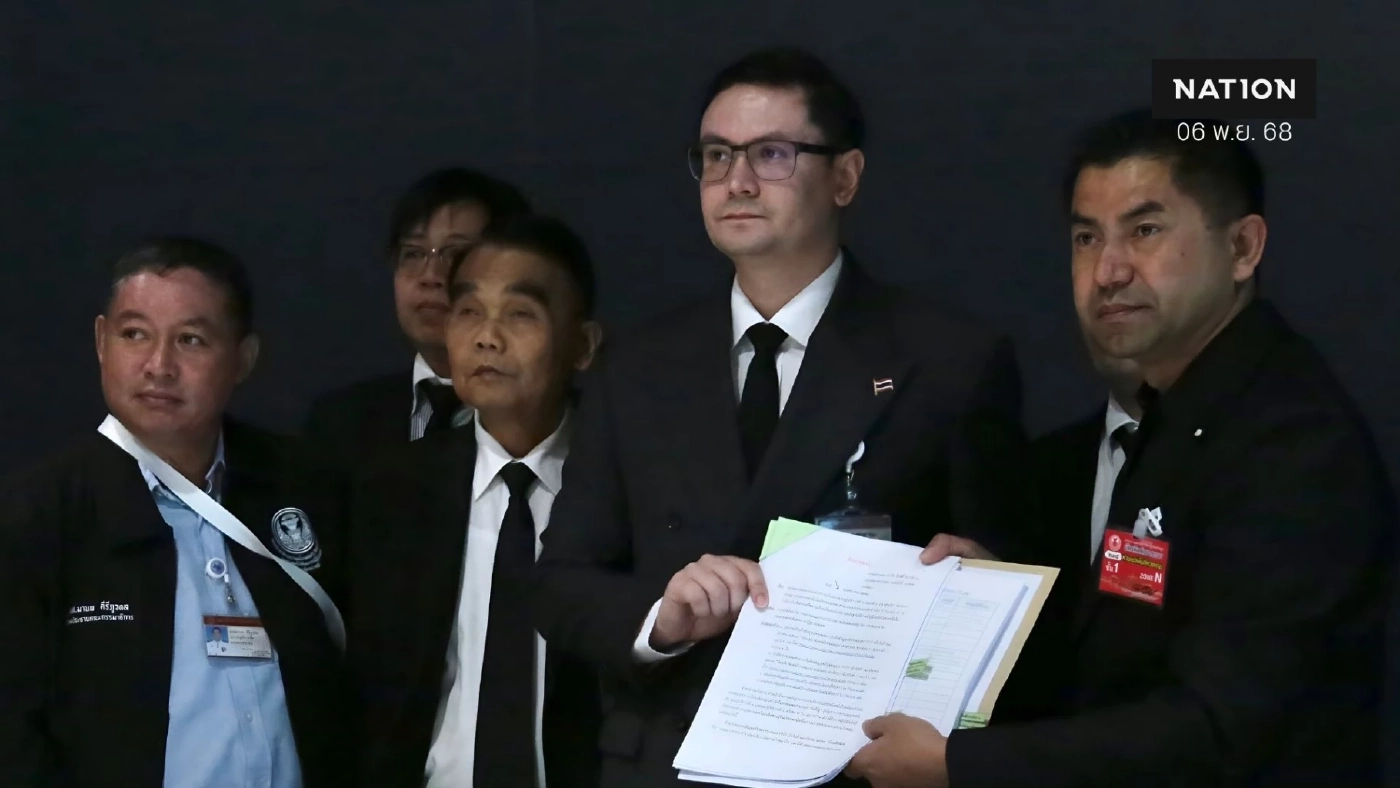 เปิดคลิป! "บิ๊กโจ๊ก" ยื่นหลักฐาน "แก๊งพนันออนไลน์-สแกมเมอร์" ให้ "โรม" ตรวจสอบ