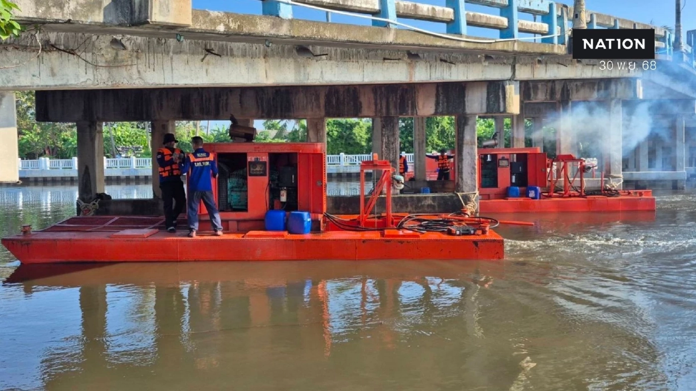 เร่งติดตั้งเรือผลักดันน้ำที่คลองปากแตระ อ.ระโนด ดันมวลน้ำออกสู่อ่าวไทย