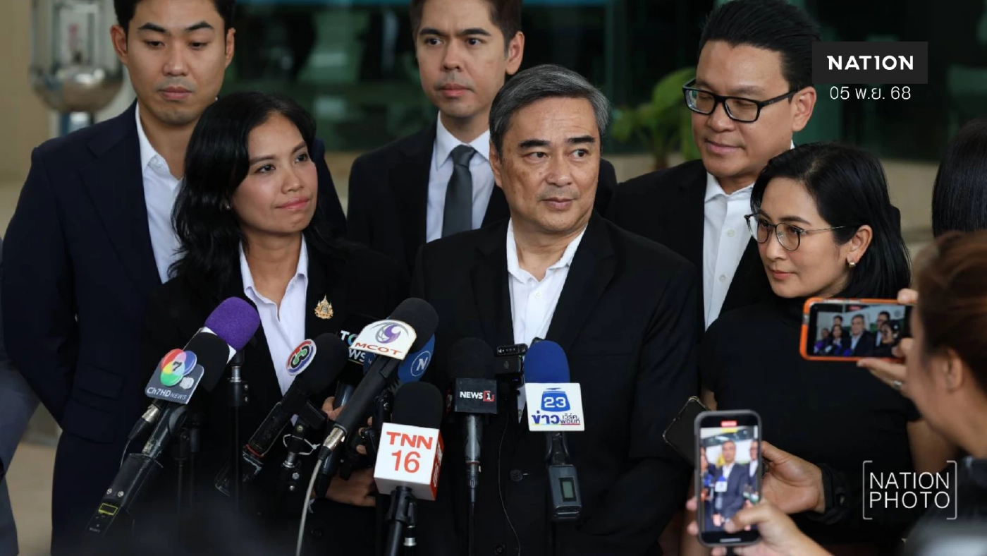 “อภิสิทธิ์” เดินหน้าขายนโยบาย ไม่หวั่นปมสลายม็อบแดงปี 53 ตามหลอน