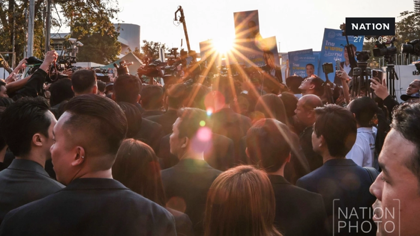 คึกคัก "พรรคใหญ่" เข้าสมัครรับเลือกตั้ง สส.กทม. วันแรก